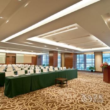 苏州金鸡湖畔的奢华体验 新罗酒店客房与展览展示服务一览